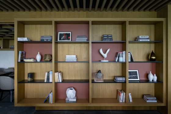 Instalação de móveis de apartamento de estilo resort resistente ao desgaste Sofá e cadeiras personalizados