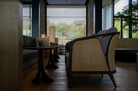 Instalação de móveis de apartamento de estilo resort resistente ao desgaste Sofá e cadeiras personalizados