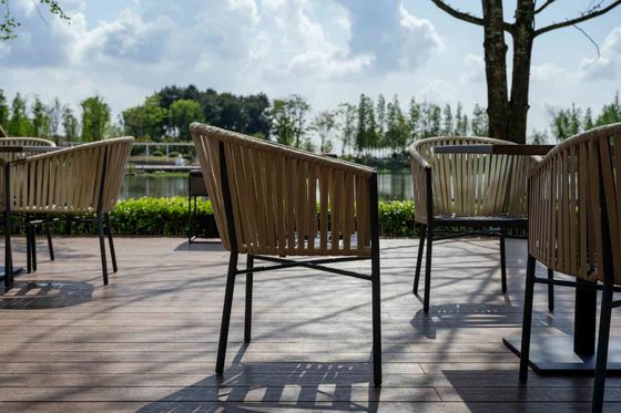 Instalação de móveis de apartamento de estilo resort resistente ao desgaste Sofá e cadeiras personalizados
