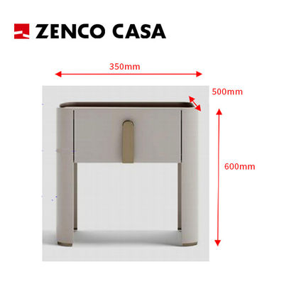 Mobiliário moderno de suítes de hotel com cama king, mesa de escrita e cadeira de escrita, etc.